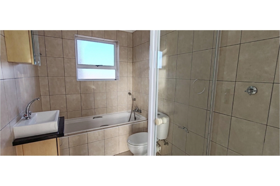 1 Bedroom Property for Sale in Costa Da Gama Western Cape